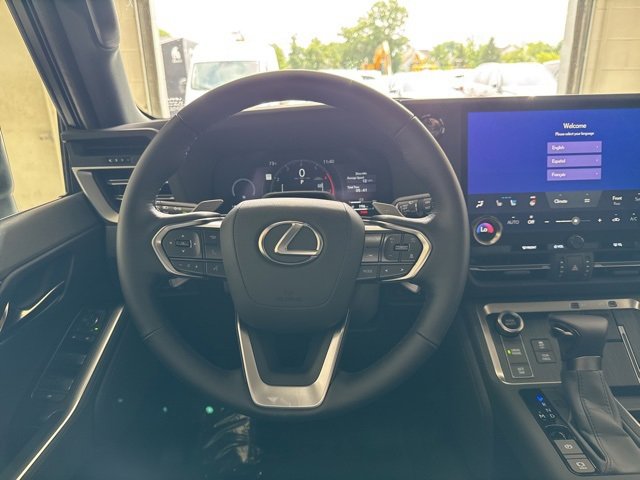 Used 2025 Lexus GX 550 w/ Cold Area Package image 41