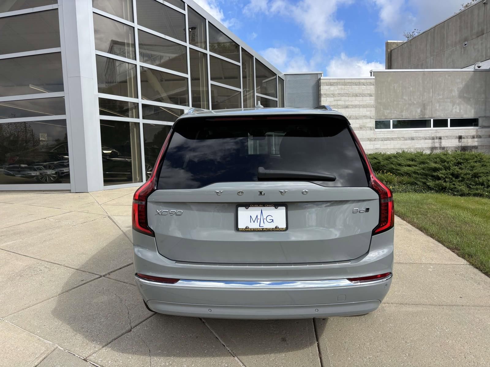 Used 2026 Volvo XC90 B6 Plus w/ Protection Package Premier AWD/4WD image 6