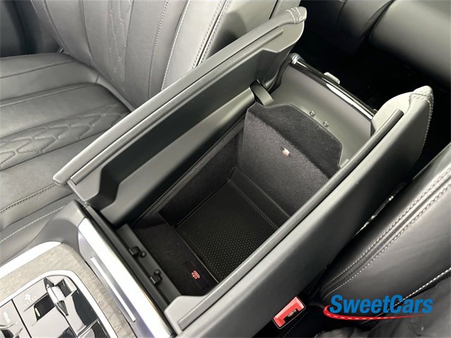 Used 2023 BMW X7 M60i w/ Executive Package image 39