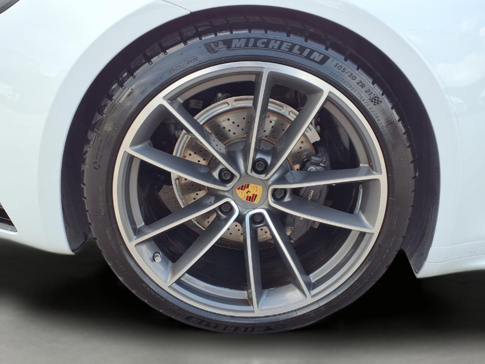 Used 2020 Porsche 911 Carrera RWD image 9