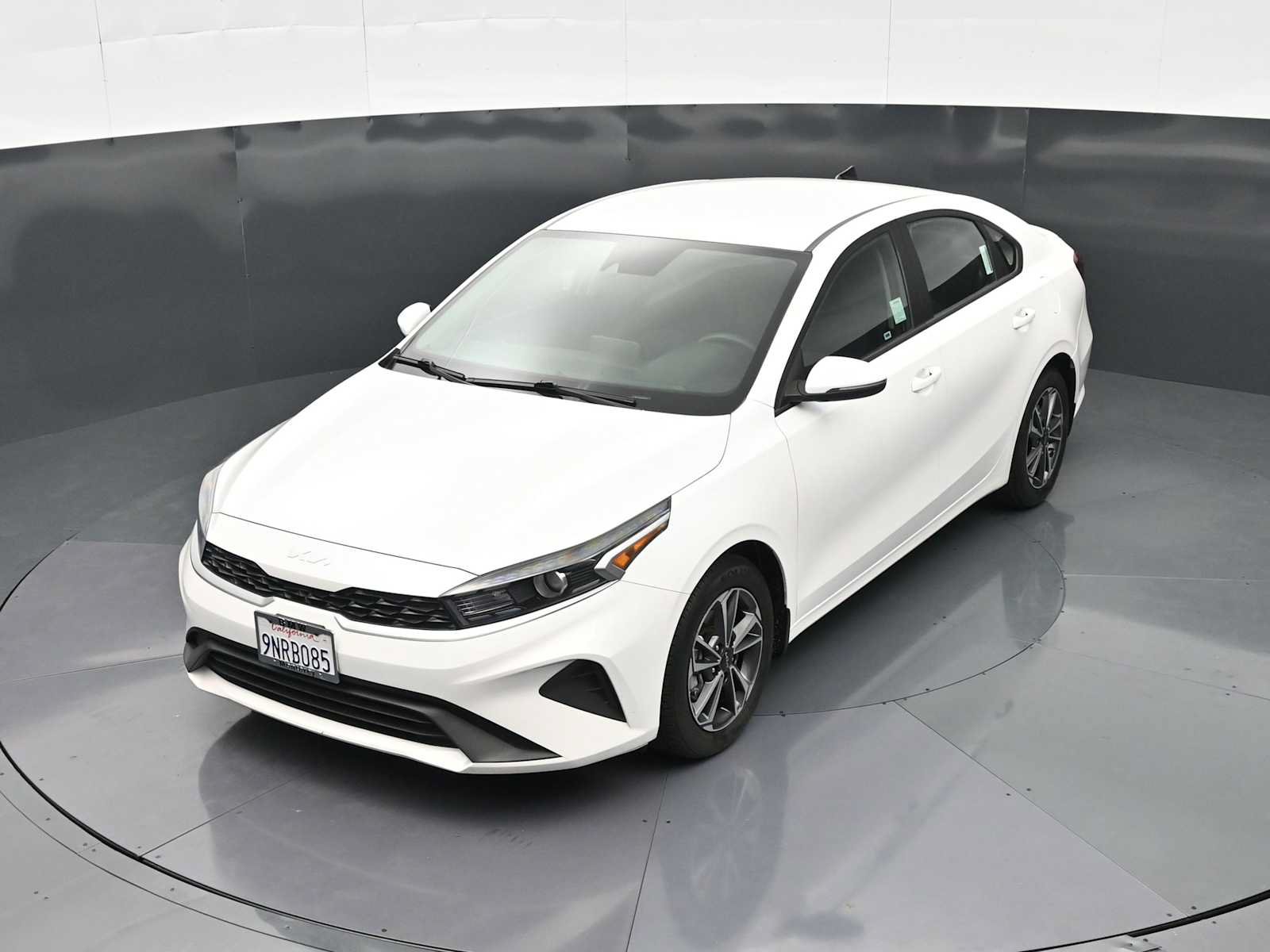 Used 2024 Kia Forte LXS w/ LXS Technology Package FWD image 22