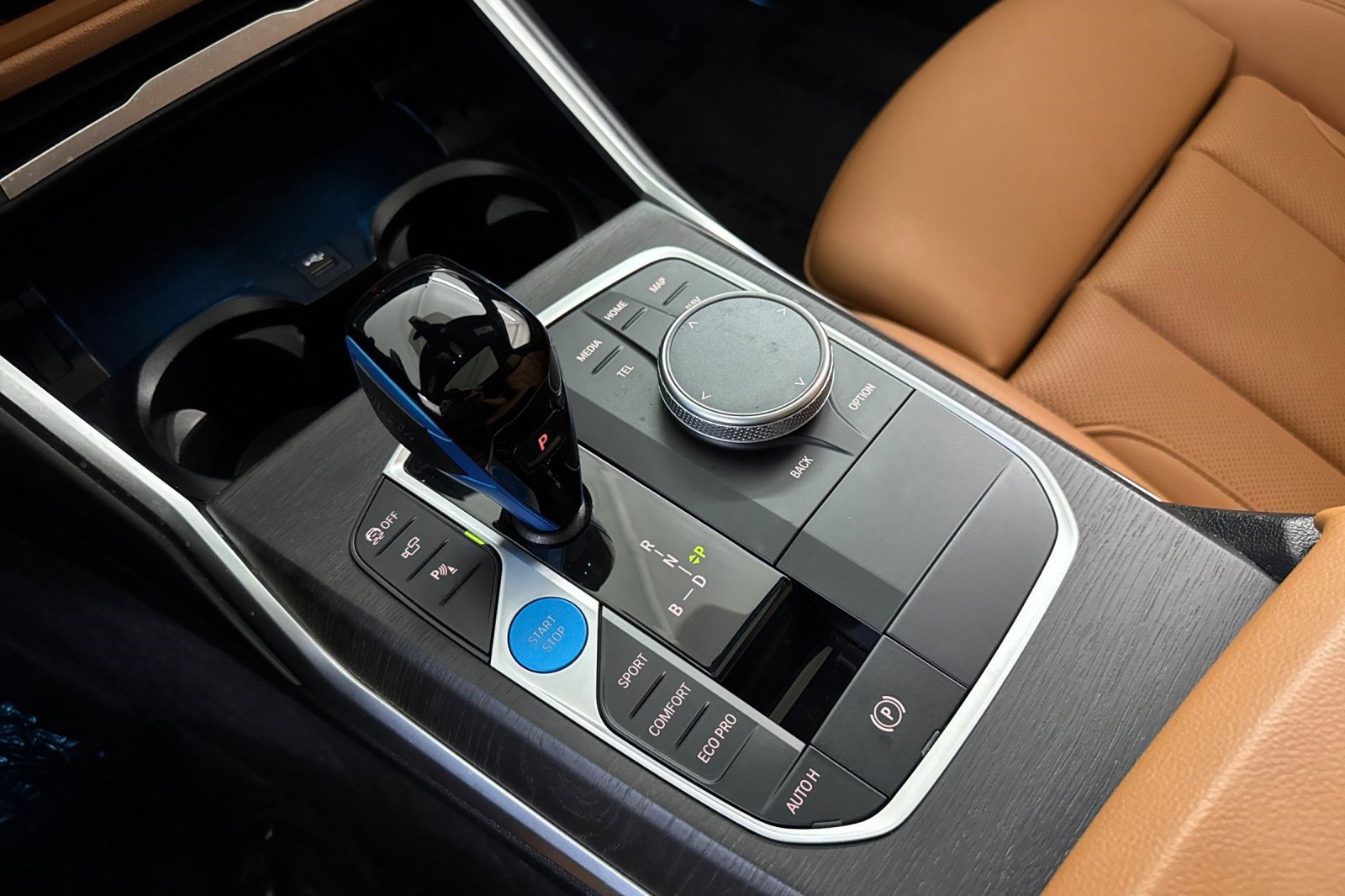 Certified 2023 BMW i4 eDrive35 w/ Premium Package RWD image 18