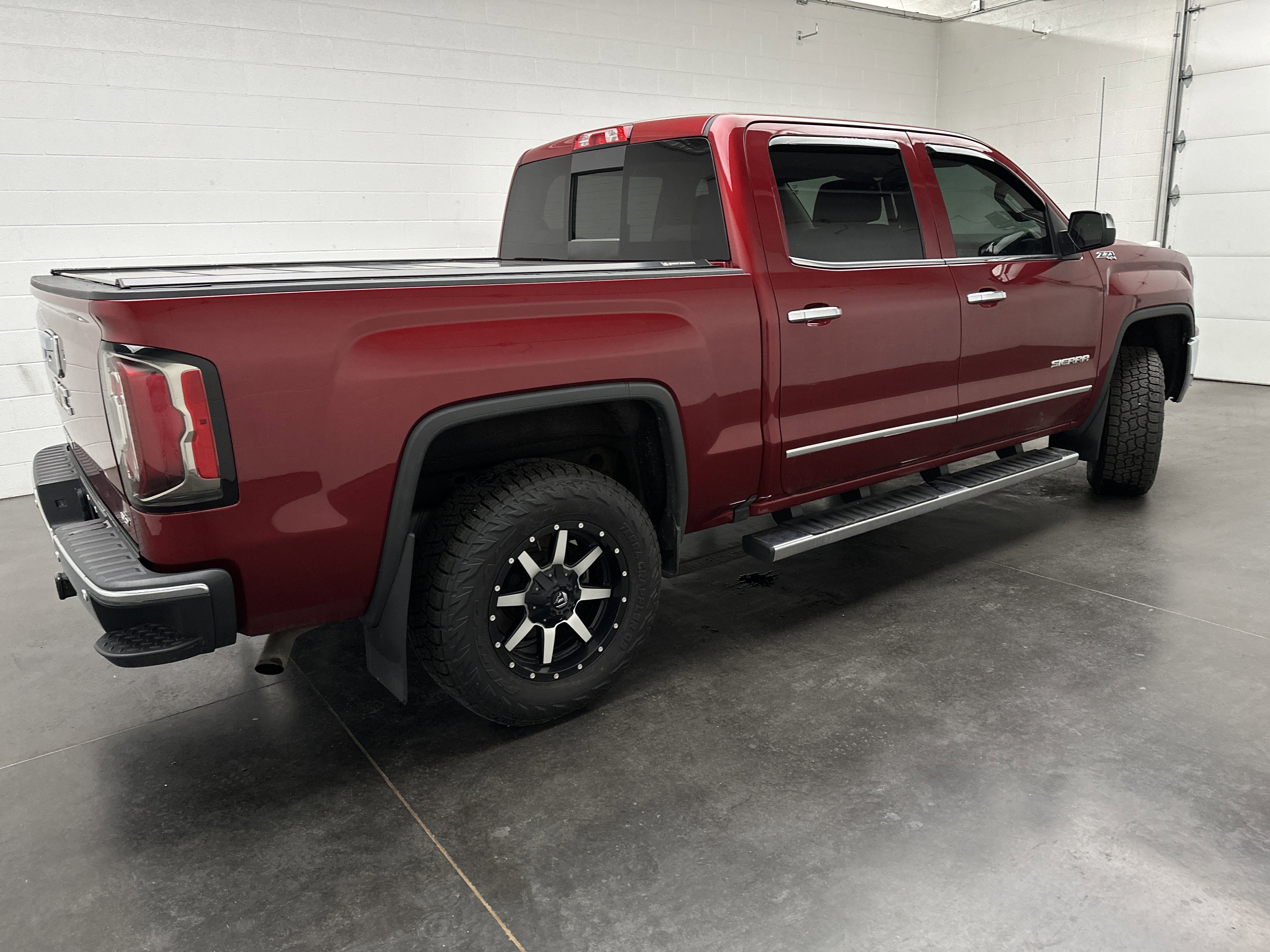 Used 2018 GMC Sierra 1500 SLT image 10