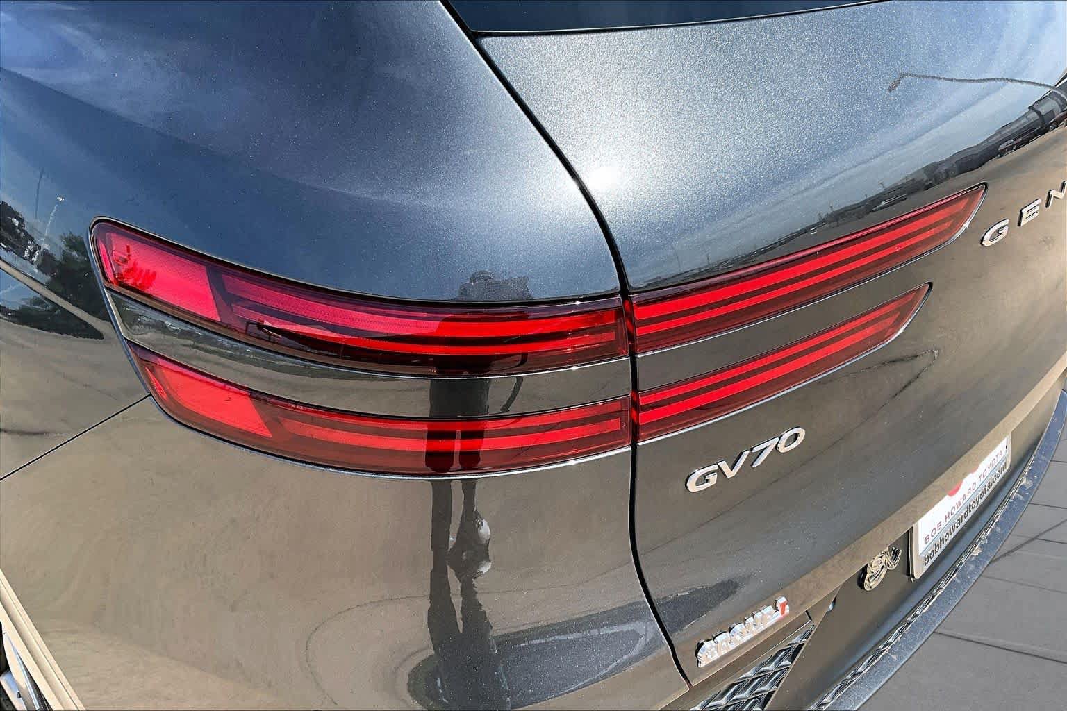Used 2024 Genesis GV70 3.5T Sport AWD/4WD image 28
