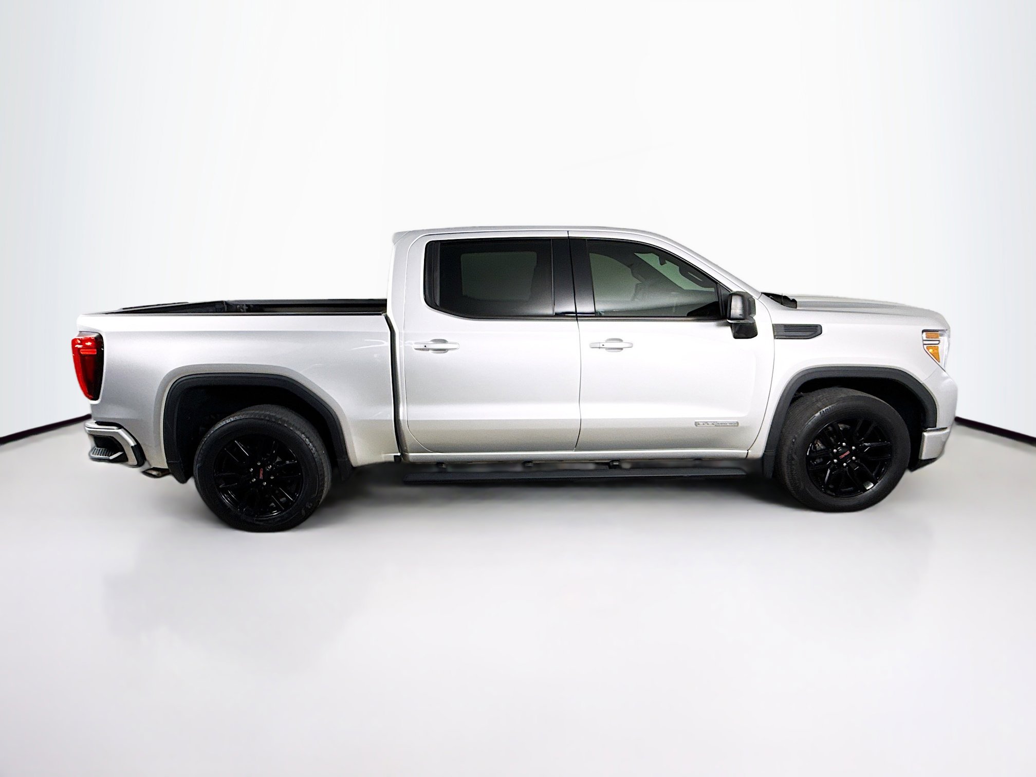 Used 2022 GMC Sierra 1500 Elevation RWD image 2