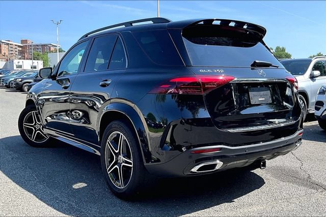 Used 2024 Mercedes-Benz GLE 350 4MATIC image 3