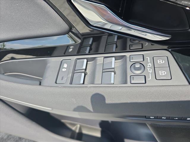 New 2026 Land Rover Range Rover Evoque S image 28