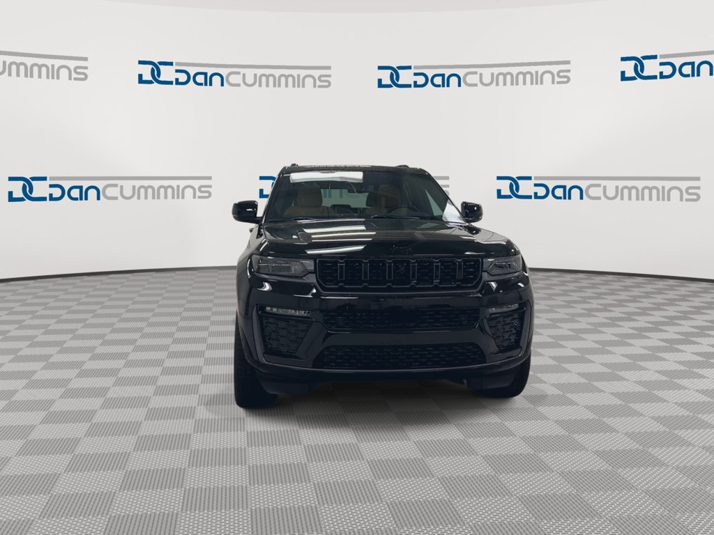 New 2026 Jeep Grand Cherokee Summit w/ Obsidian Package AWD/4WD image 3