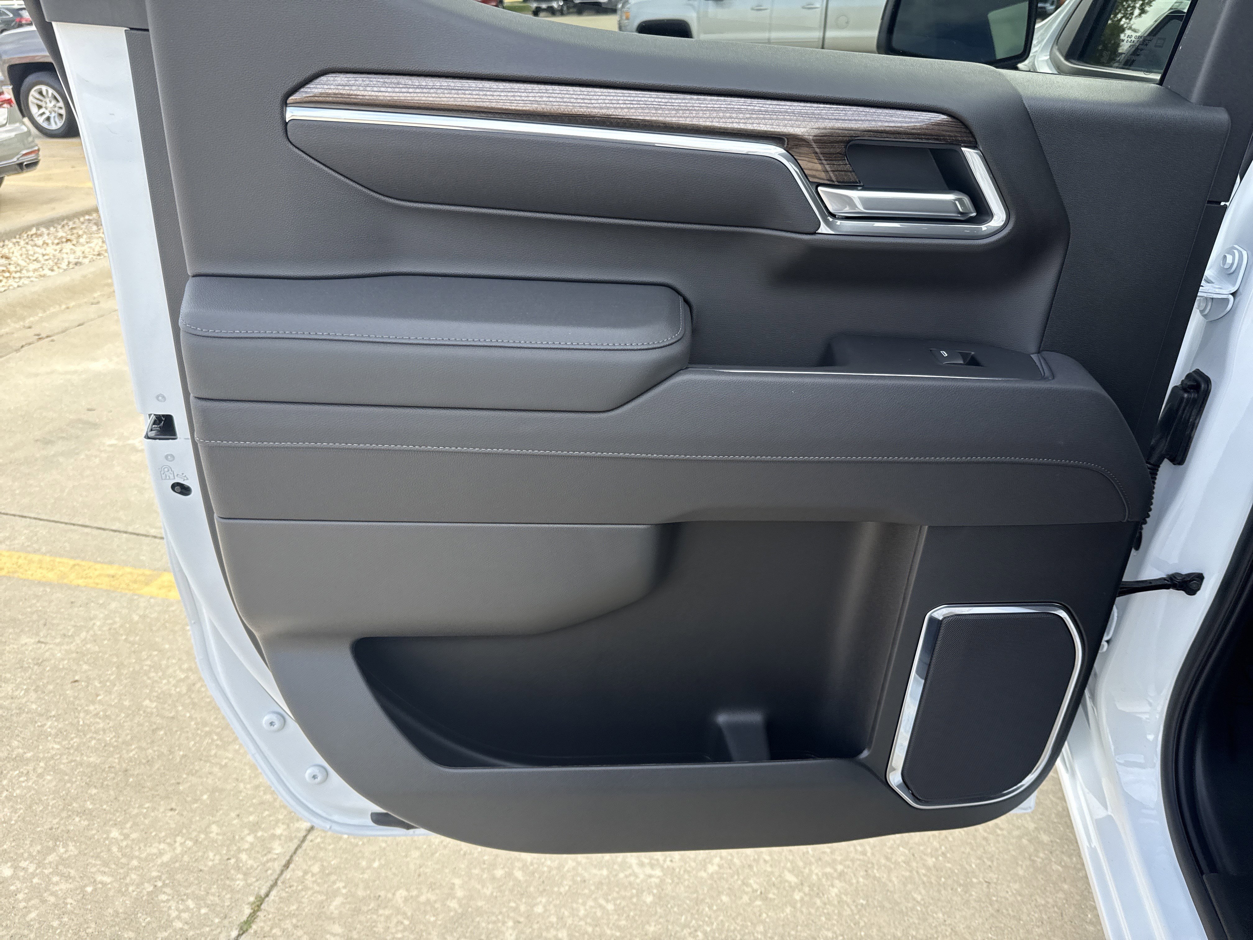 New 2026 Chevrolet Silverado 1500 LT Trail Boss w/ LT Trail Boss Premium Package image 10