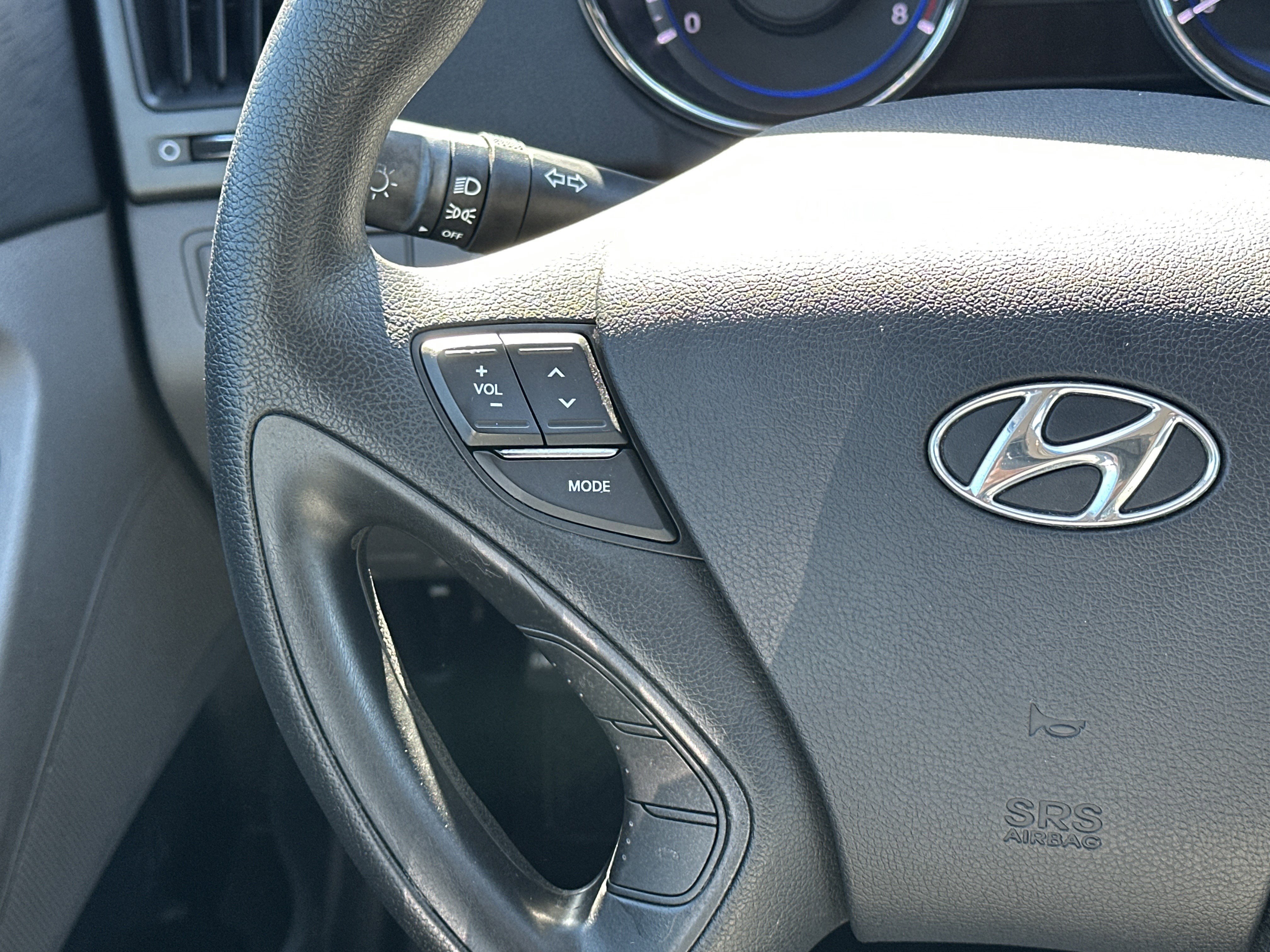 Used 2011 Hyundai Sonata GLS image 23