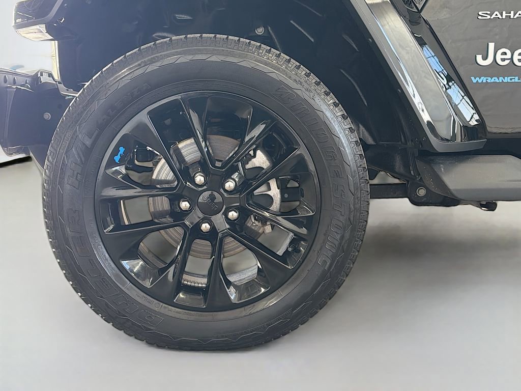 Used 2023 Jeep Wrangler Unlimited Sahara w/ Cold Weather Group image 33