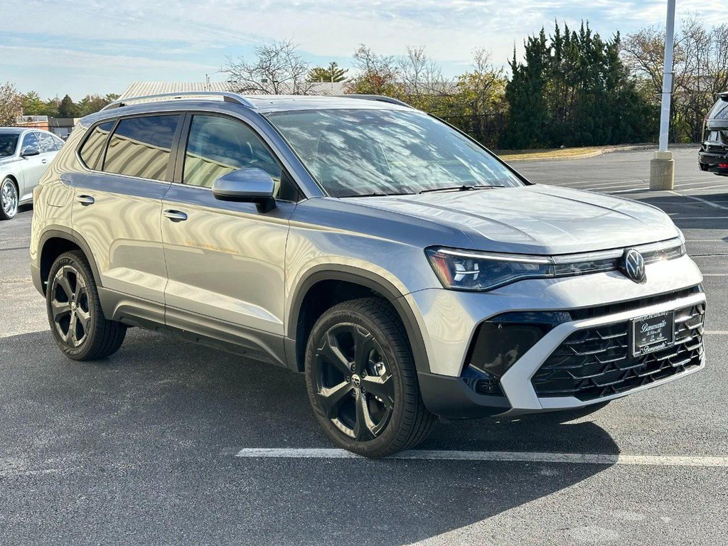 Used 2025 Volkswagen Taos SEL w/ Black Wheel Plus Package image 3