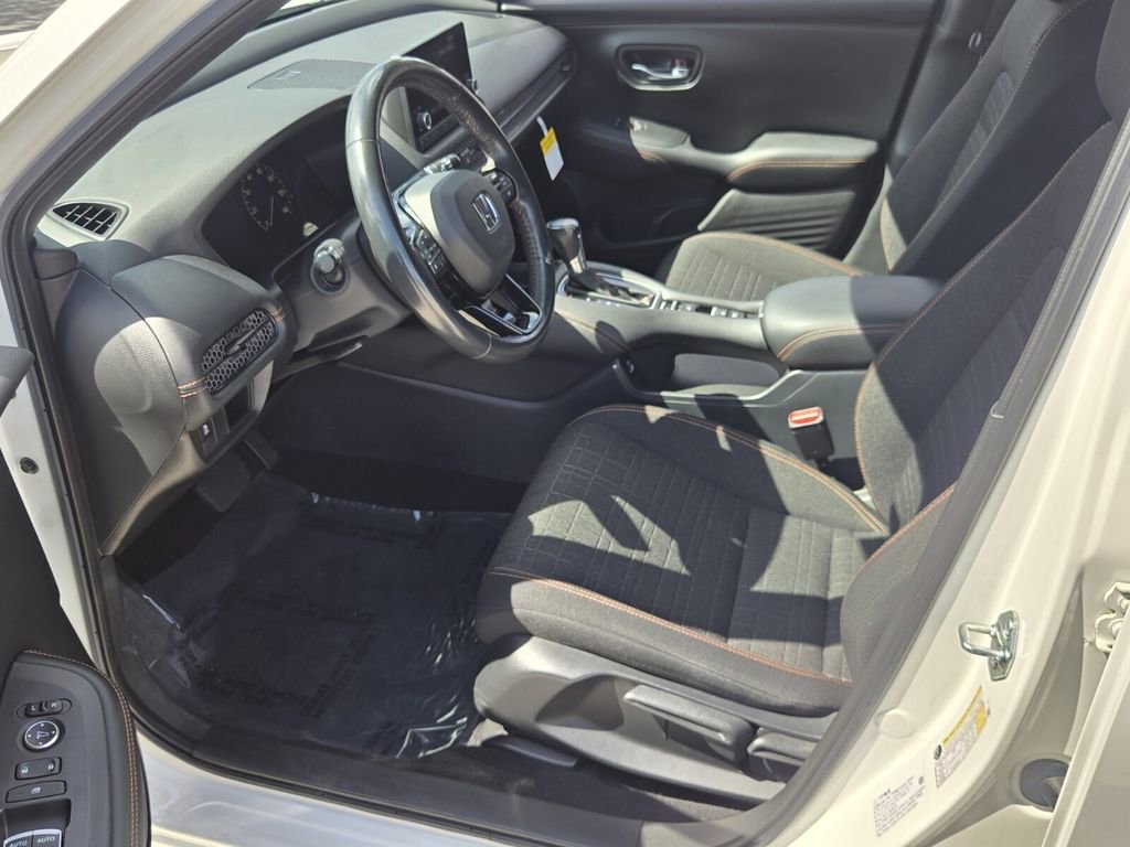 Certified 2023 Honda HR-V Sport image 10