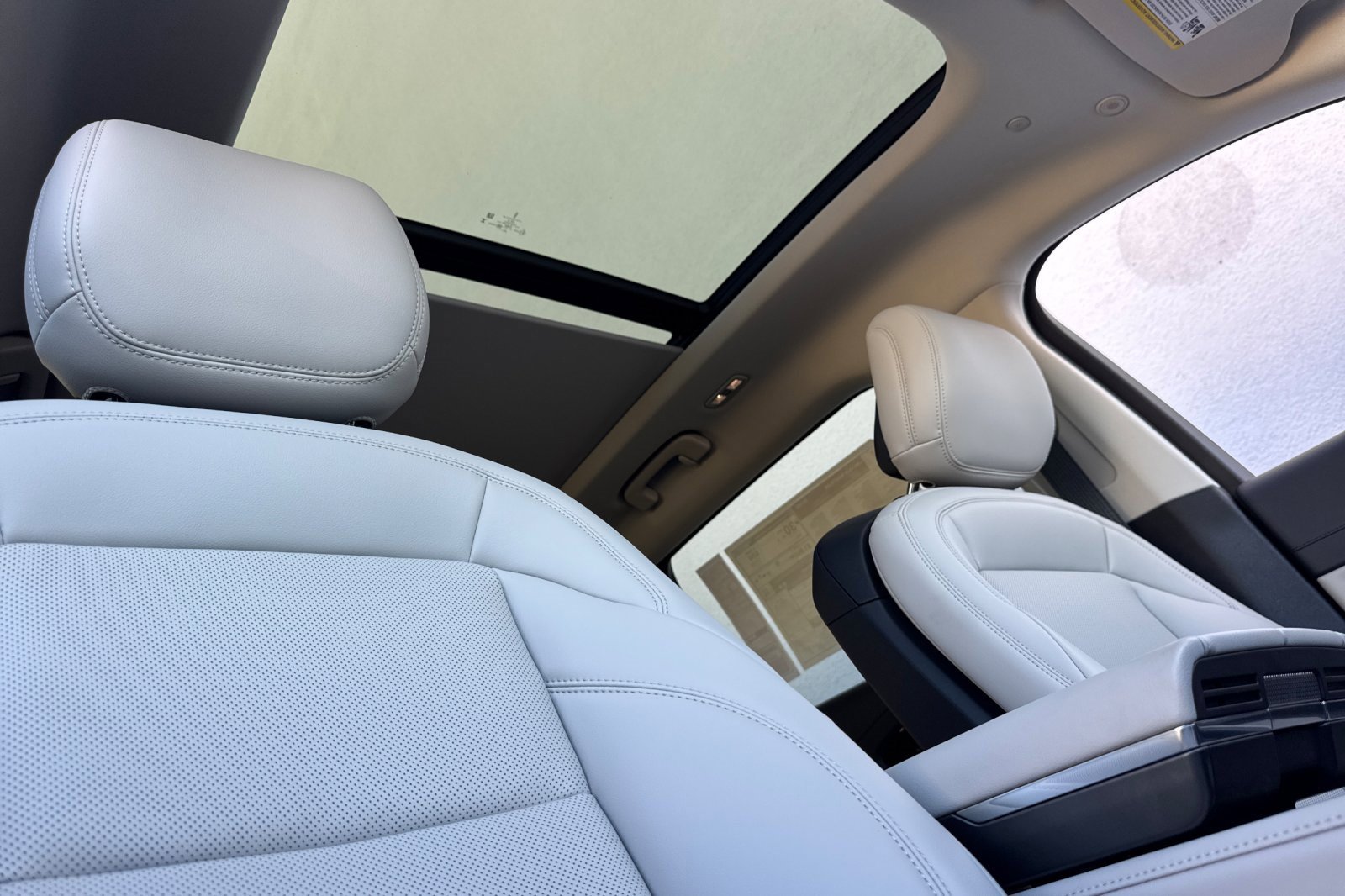 New 2026 Lincoln Nautilus Premier w/ Equipment Group 102A image 16