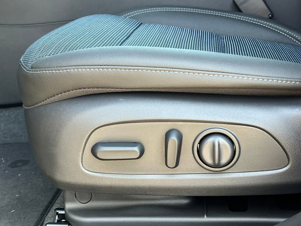 New 2025 Buick Envista Preferred w/ Convenience I Package FWD image 8
