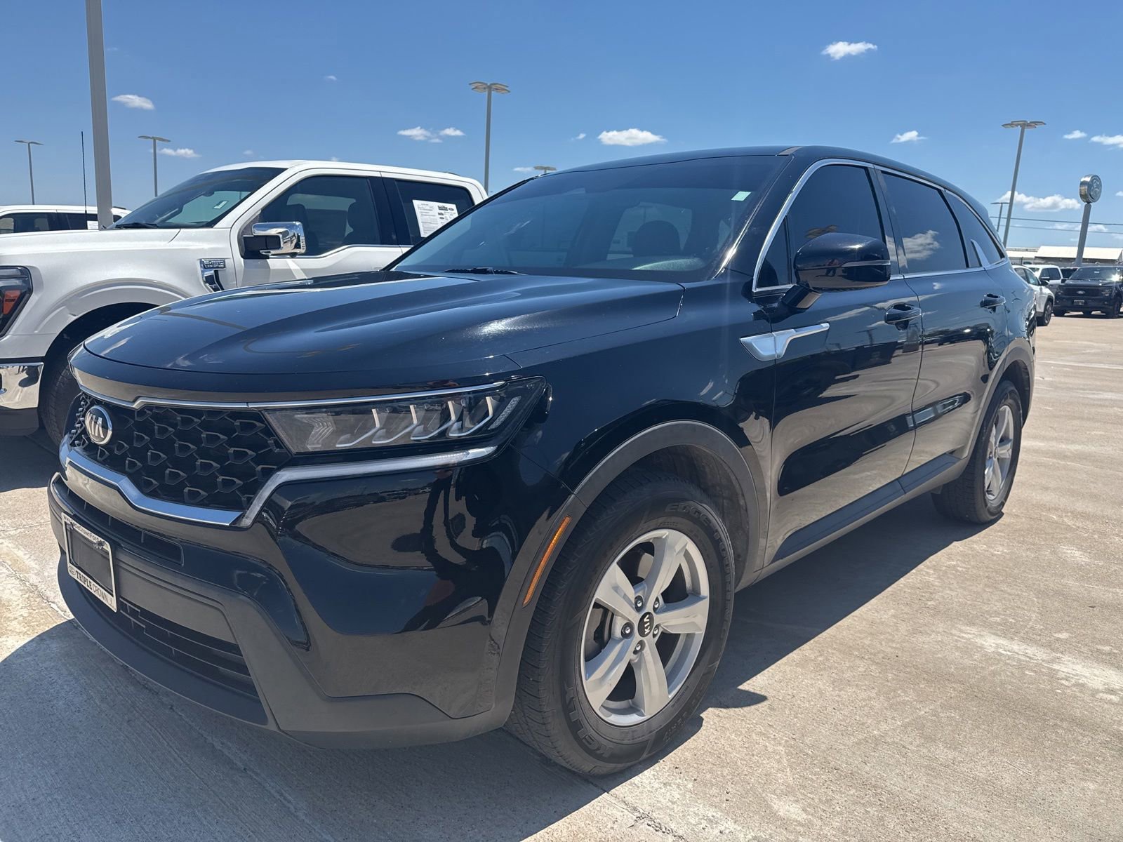 Used 2021 Kia Sorento LX FWD image 5