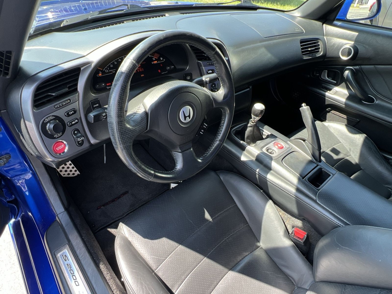 Used 2002 Honda S2000 image 19