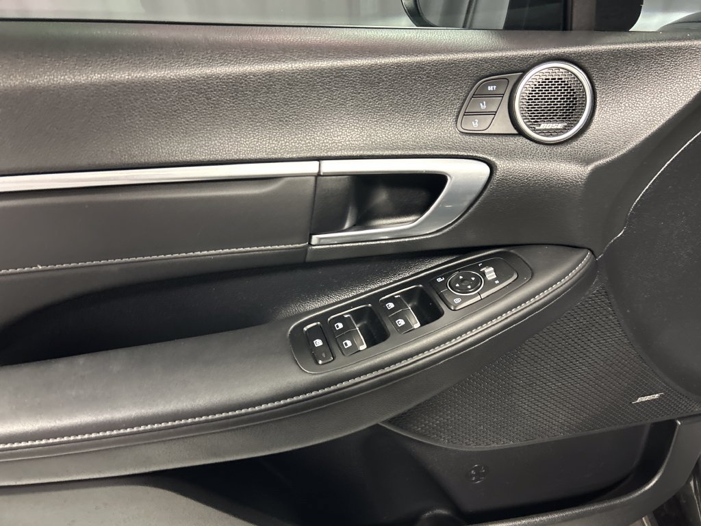 Used 2021 Hyundai Sonata Limited FWD image 12