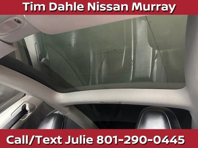Used 2022 Tesla Model 3 Long Range AWD/4WD image 32