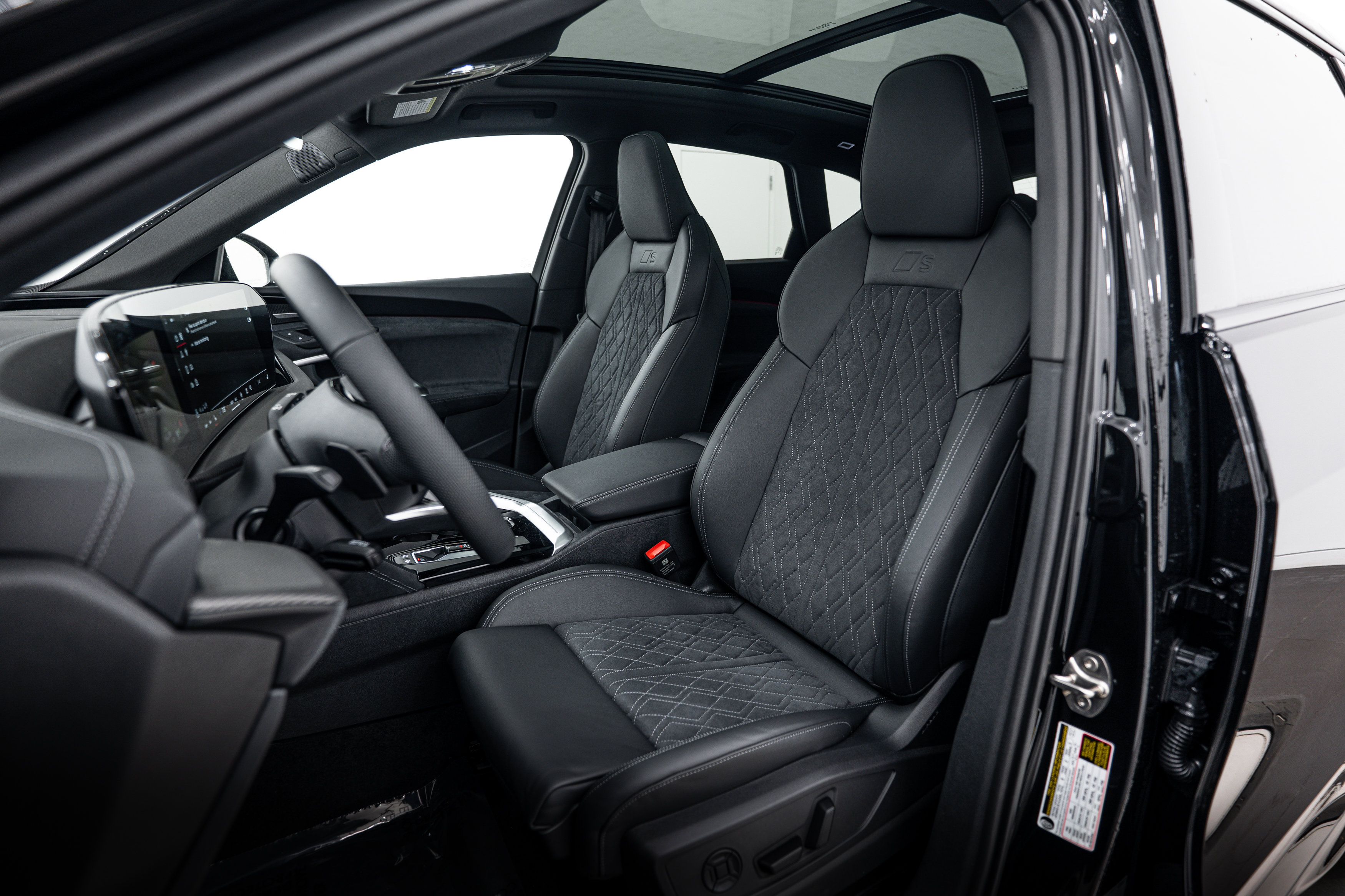 New 2025 Audi SQ5 Premium Plus image 15