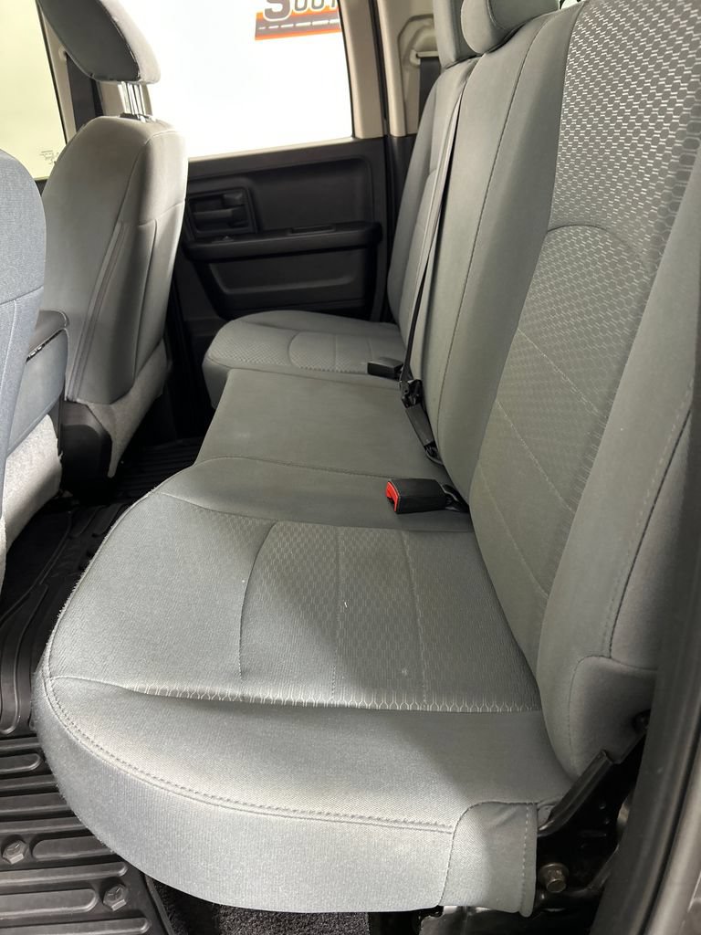 Used 2019 RAM 1500 Express AWD/4WD image 19