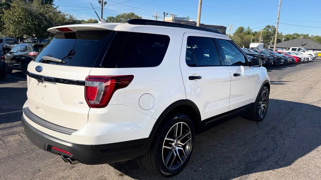 Used 2019 Ford Explorer Sport w/ Equipment Group 401A AWD/4WD image 8