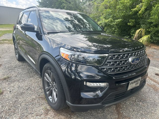Used 2023 Ford Explorer XLT w/ Equipment Group 202A RWD image 6