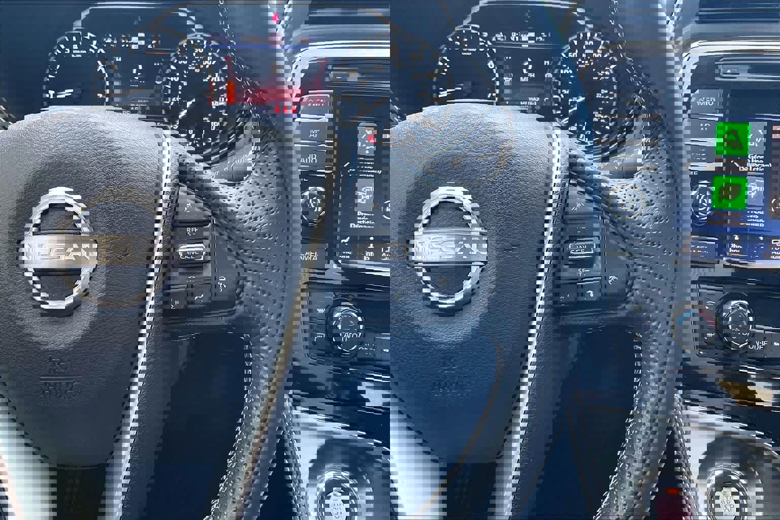 Used 2023 Nissan Maxima Platinum w/ Sport Mat Group FWD image 24