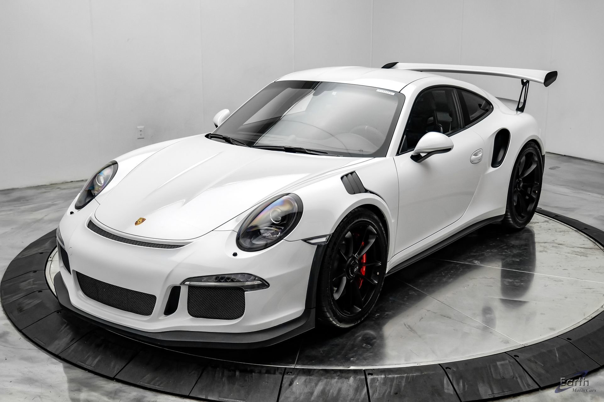 Used 2016 Porsche 911 GT3 RS RWD image 7