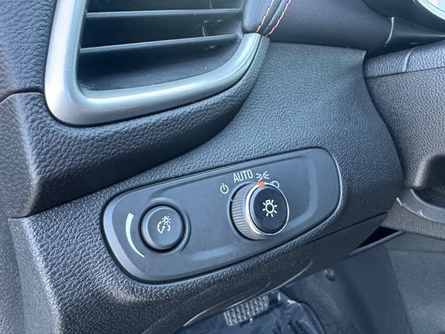 Used 2020 Chevrolet Trax LT FWD image 6