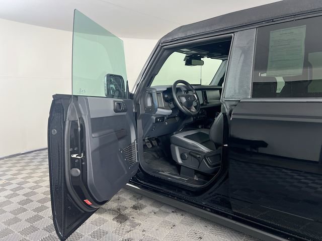 Used 2024 Ford Bronco Black Diamond AWD/4WD image 16