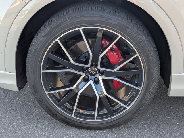 Certified 2022 Audi Q8 Prestige AWD/4WD image 10