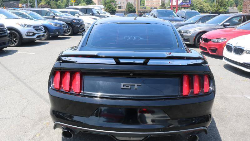 Used 2017 Ford Mustang GT RWD image 6