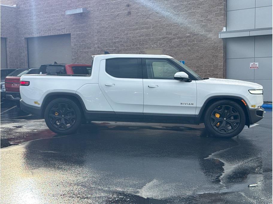 Used 2022 Rivian R1T Launch Edition image 4