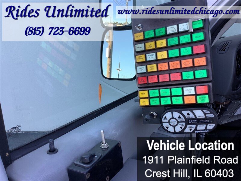 Used 2007 Ford E-150 and Econoline 150 Wagon RWD image 11