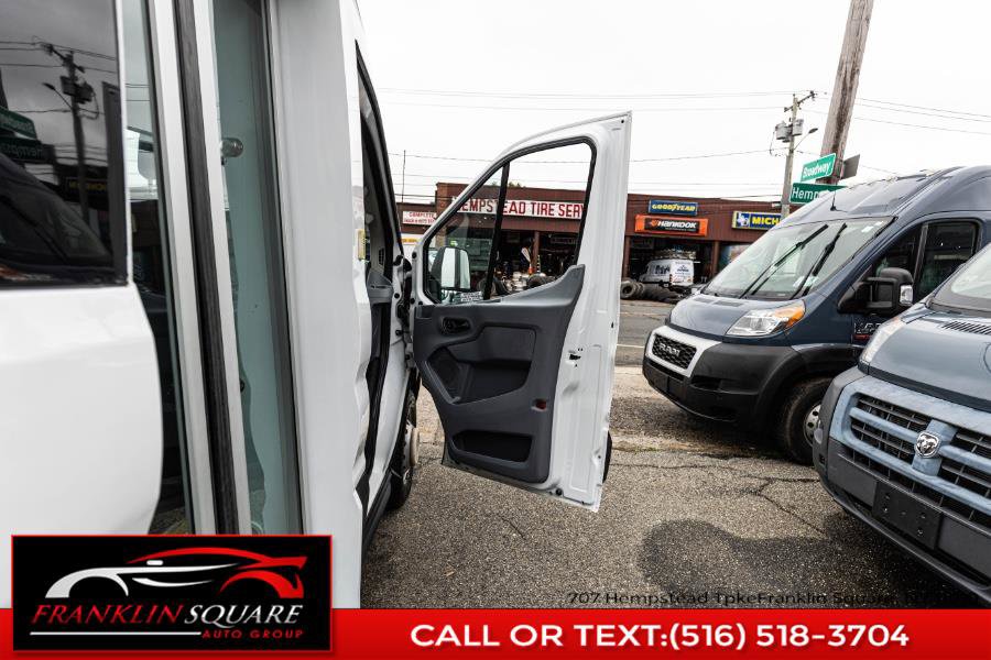 Used 2017 Ford Transit 350 XL image 16