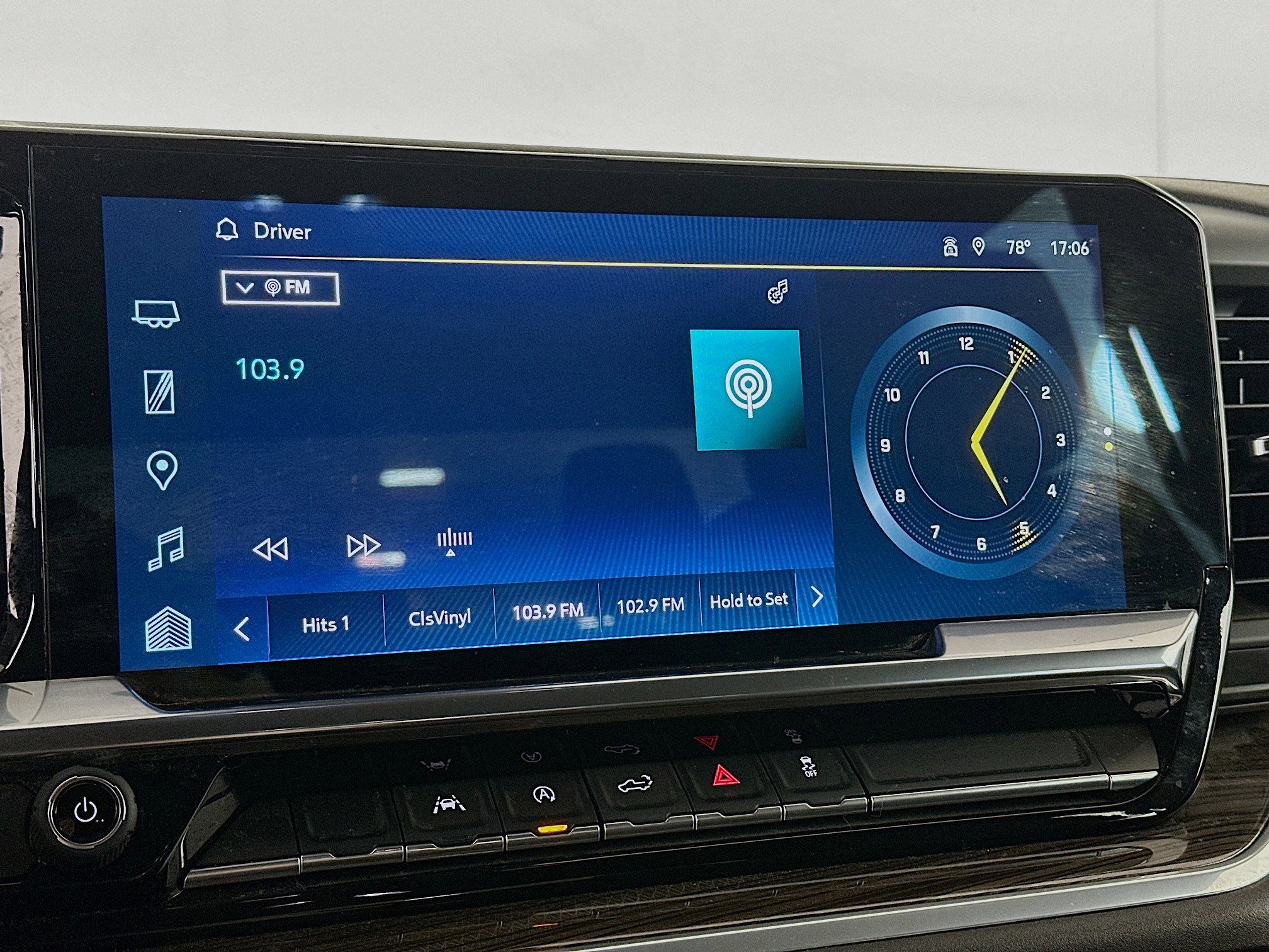 Used 2022 Chevrolet Silverado 1500 LT image 21