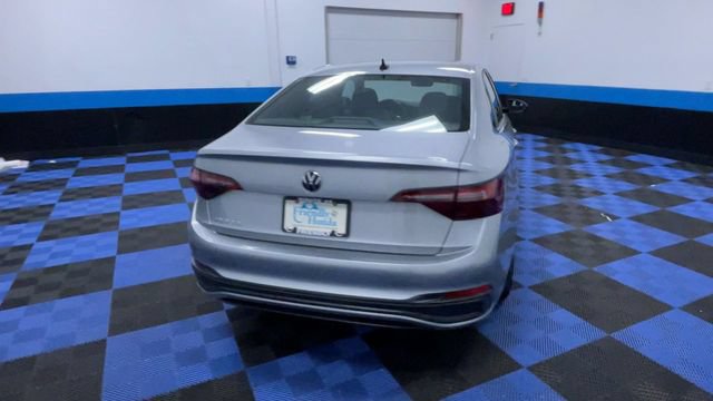 Used 2023 Volkswagen Jetta Sport FWD image 7