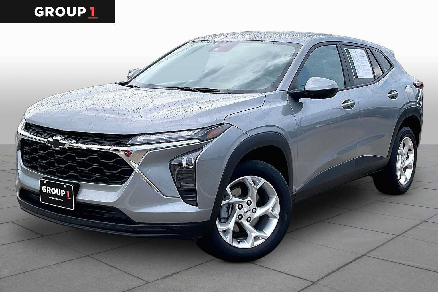 Used 2025 Chevrolet Trax LS w/ LS Convenience Package FWD image 1