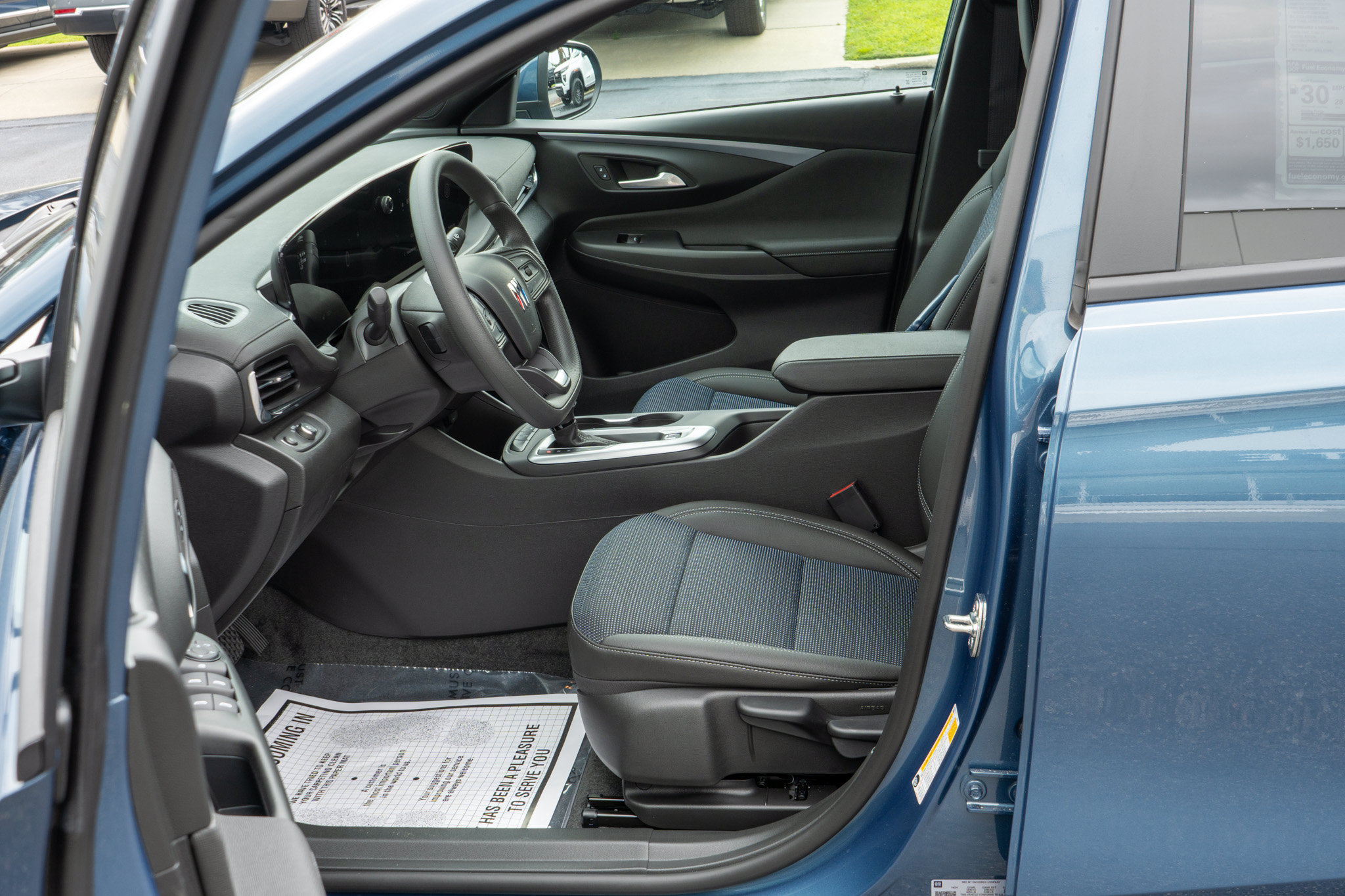 New 2026 Buick Envista Sport Touring FWD image 28