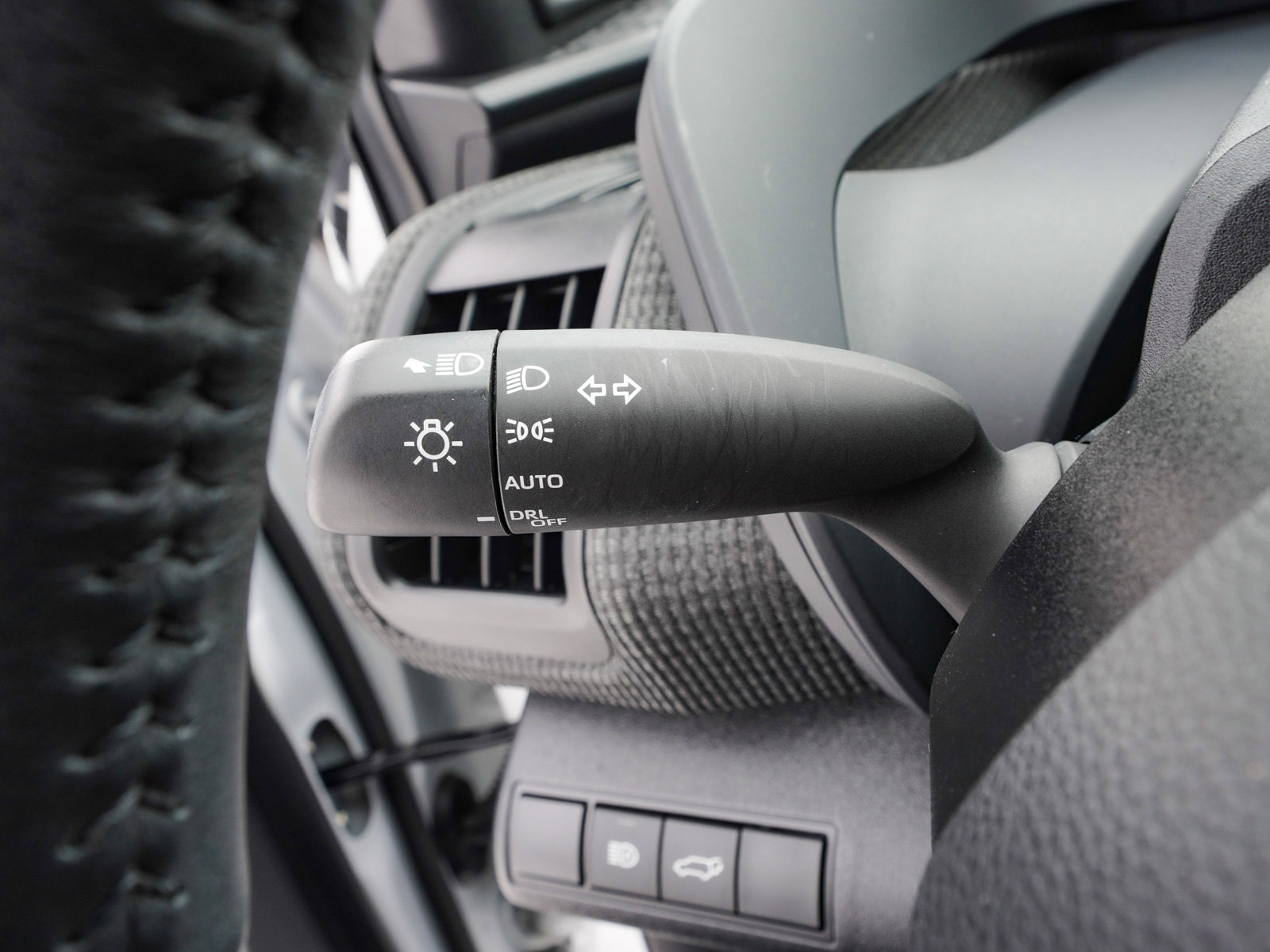 Used 2023 Toyota bZ4X Limited image 24