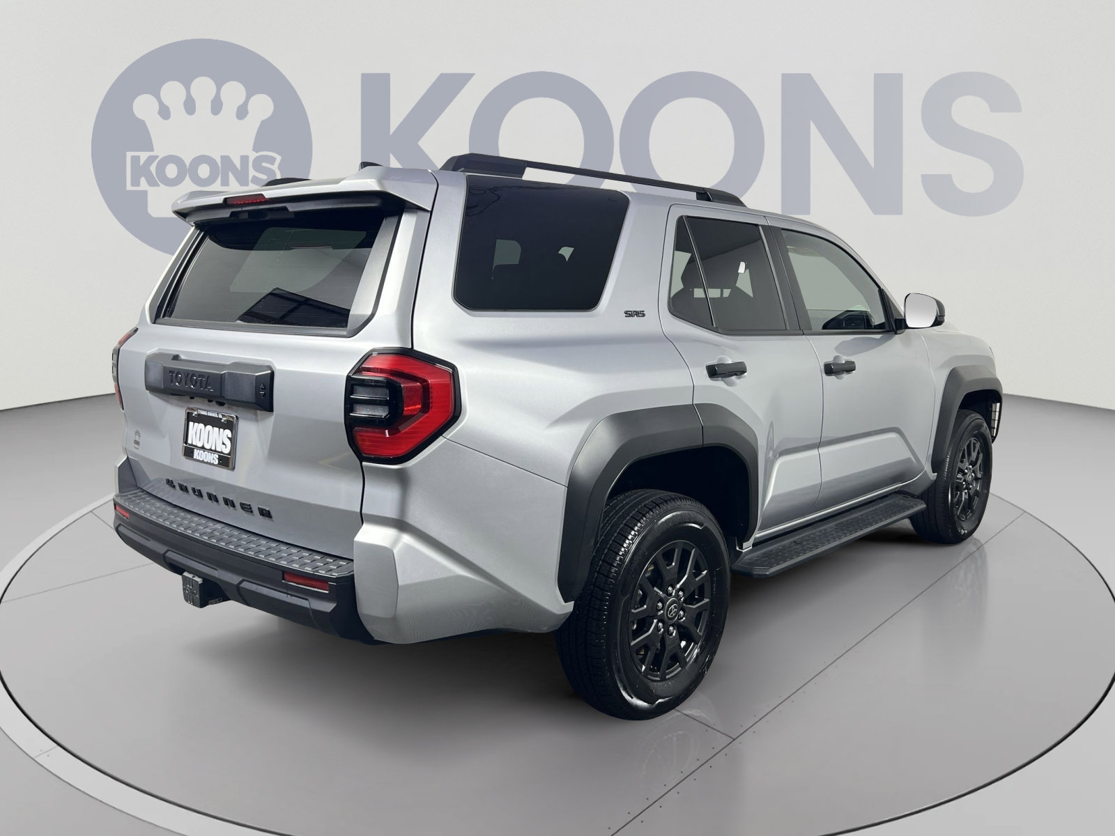 Used 2025 Toyota 4Runner SR5 AWD/4WD image 7