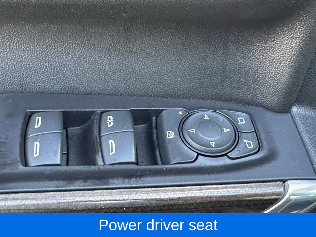 Used 2021 Chevrolet Silverado 1500 LT image 21