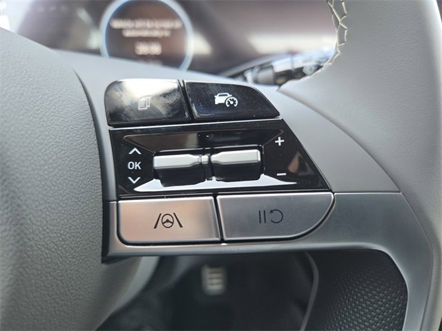 New 2025 Hyundai Elantra SEL image 19