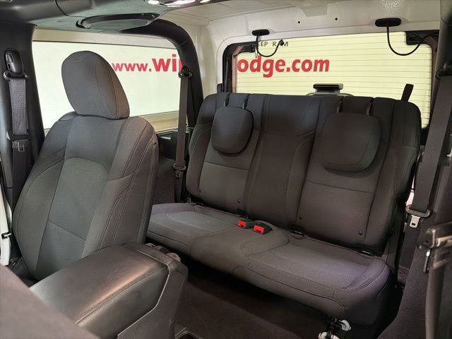 Used 2023 Jeep Wrangler Sport S image 17