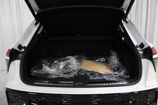 New 2026 Audi Q3 quattro 2.0T AWD/4WD image 32