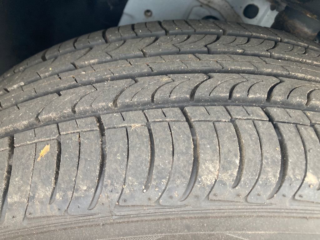Used 2019 Jeep Cherokee Limited AWD/4WD image 32