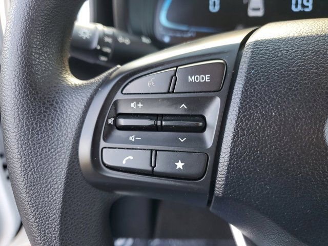 Used 2023 Hyundai Venue SE image 19