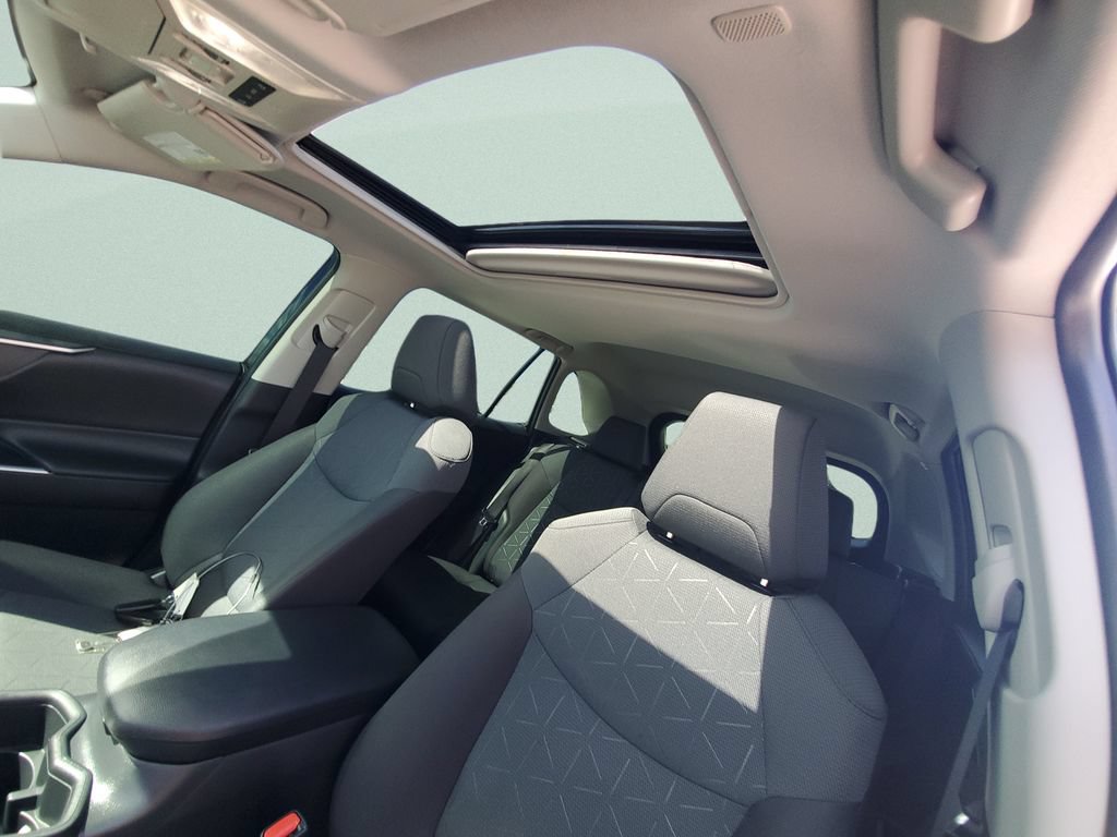 Certified 2025 Toyota RAV4 XLE w/ Convenience Package AWD/4WD image 17