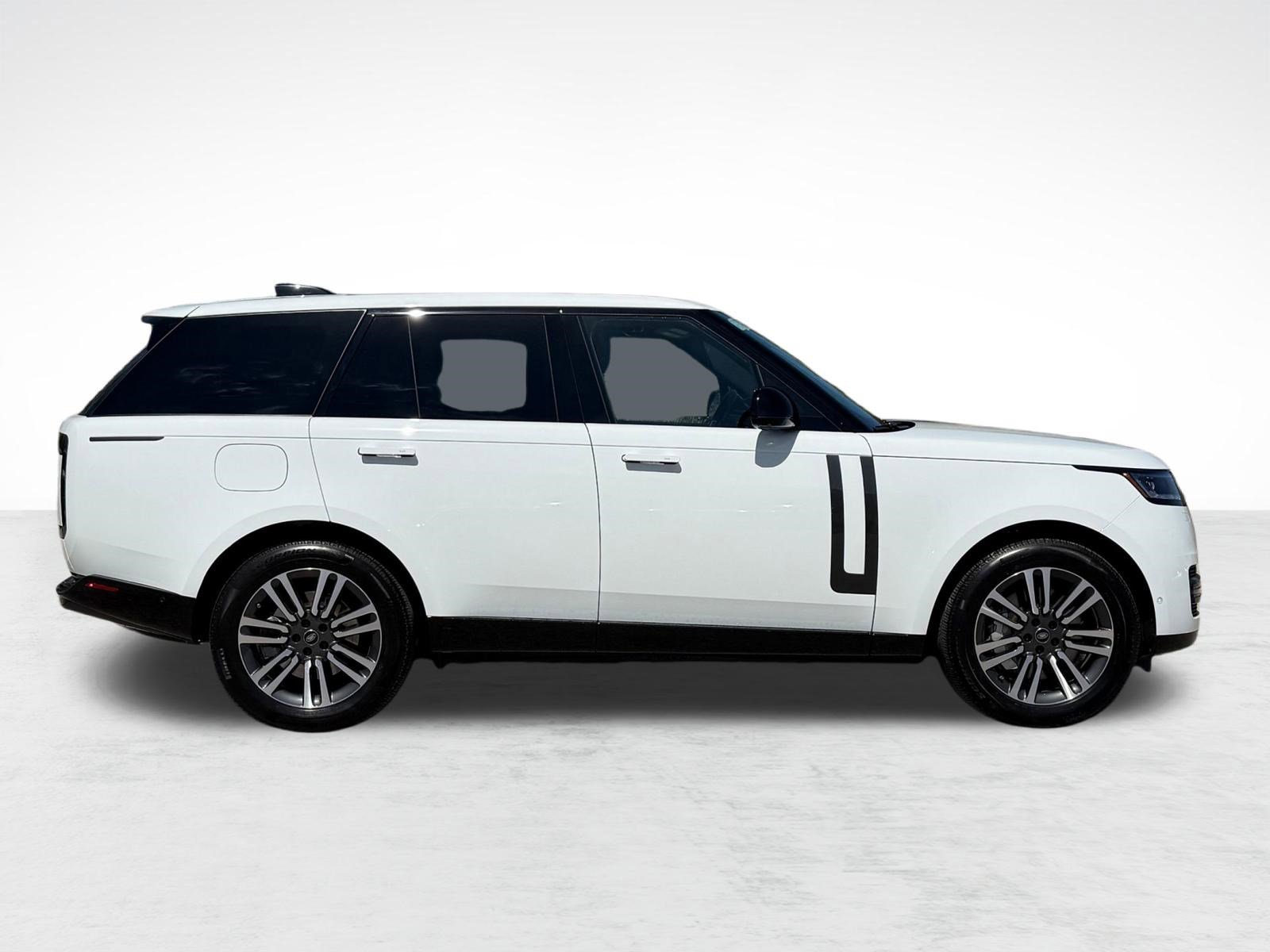 Used 2025 Land Rover Range Rover SE AWD/4WD image 8